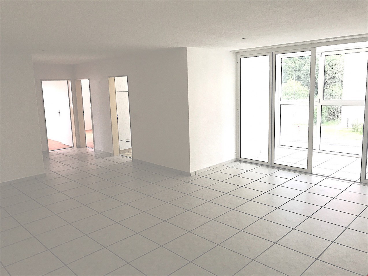 4 rooms apartment, photo 2 of 7