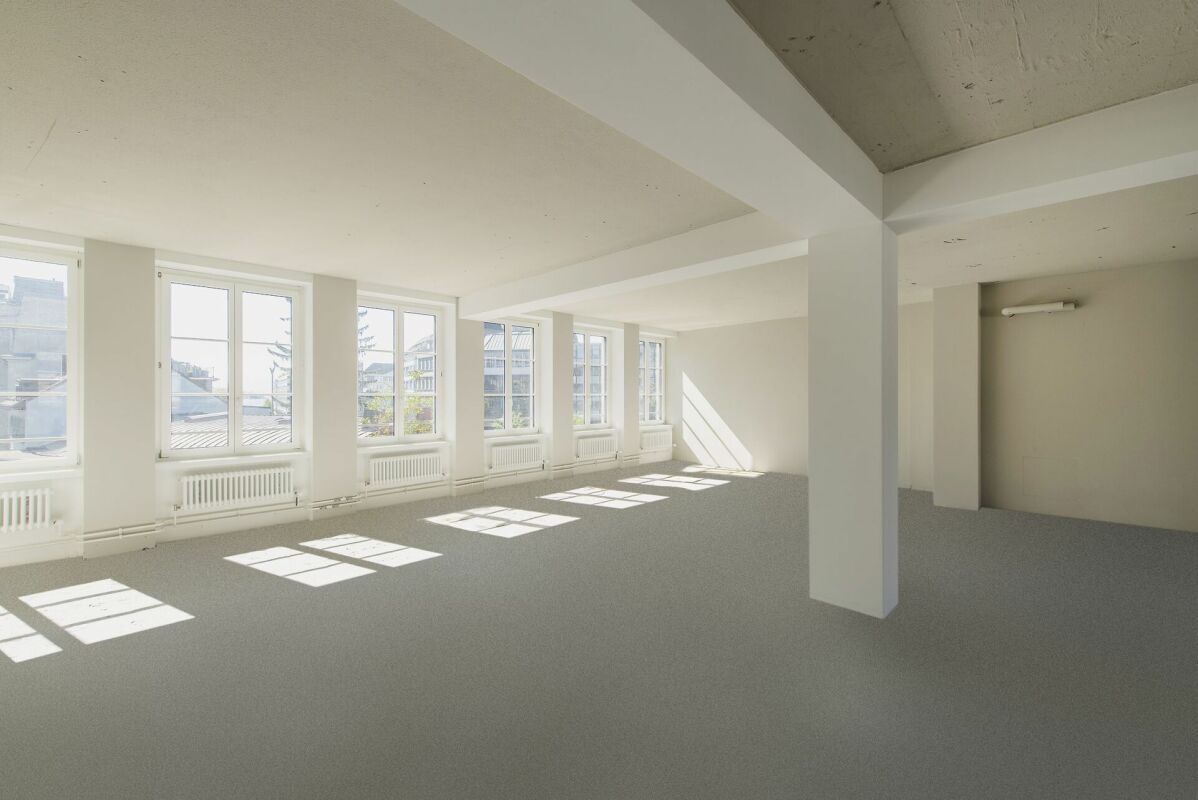 2390m² office, photo 5 of 10