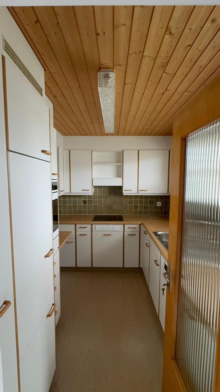 Chambre dans un appartement partagé