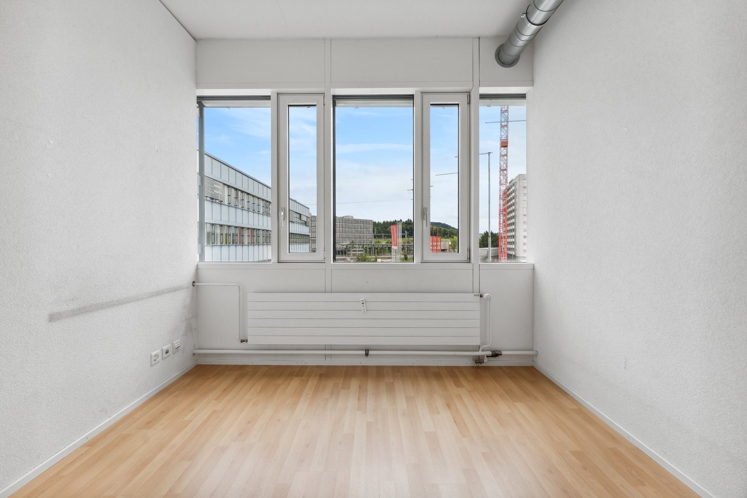 182m² office, photo 3 of 10