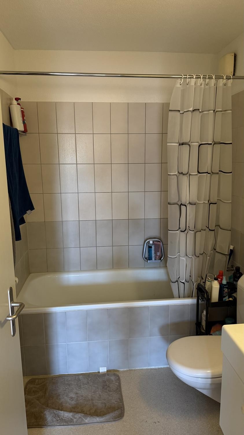 Chambre dans un appartement partagé