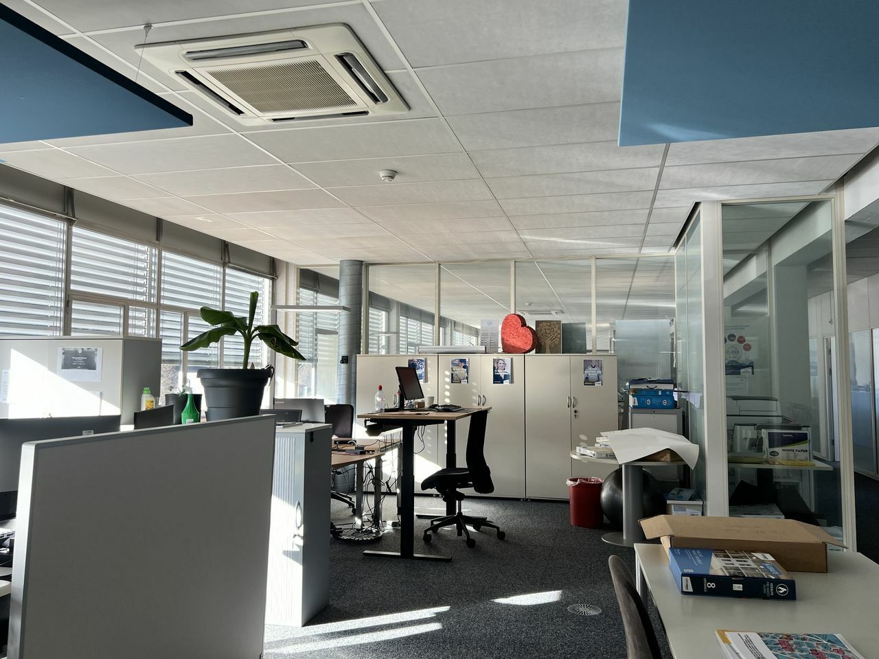 40m² office, photo 1 of 5