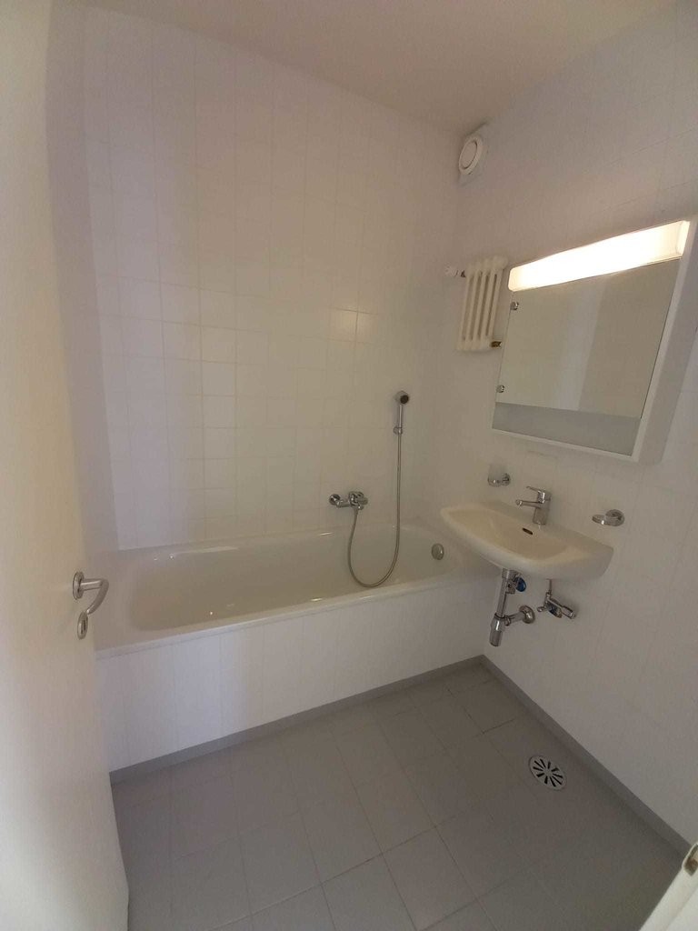 4 rooms apartment, photo 9 of 9