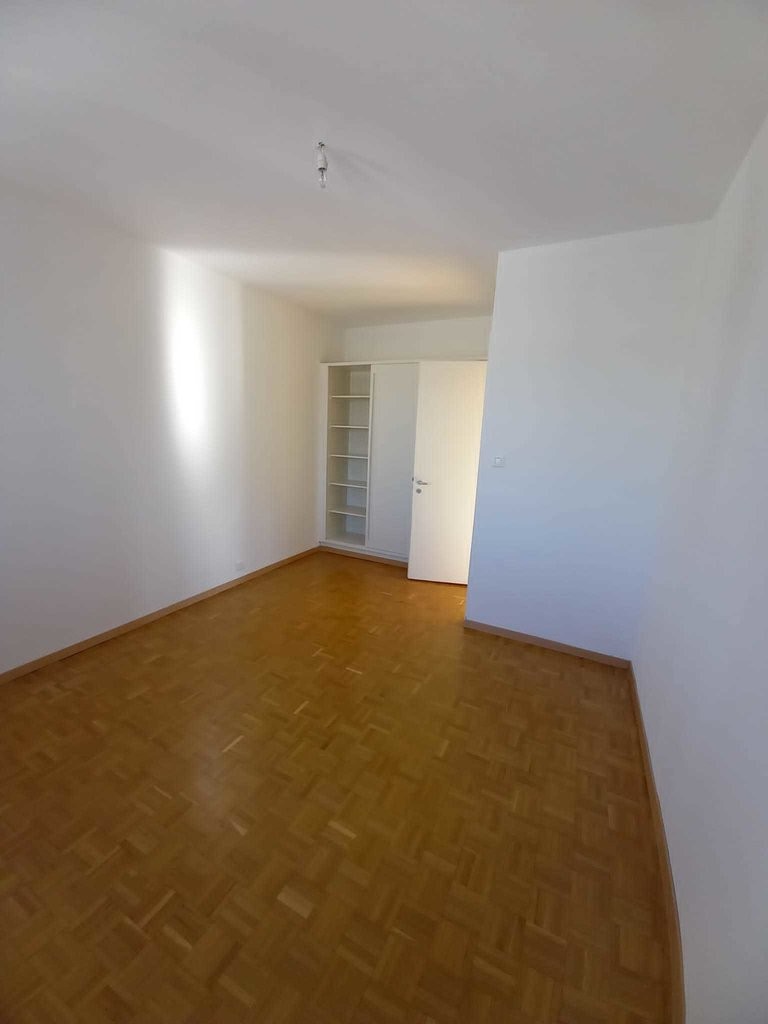 4 rooms apartment, photo 6 of 9