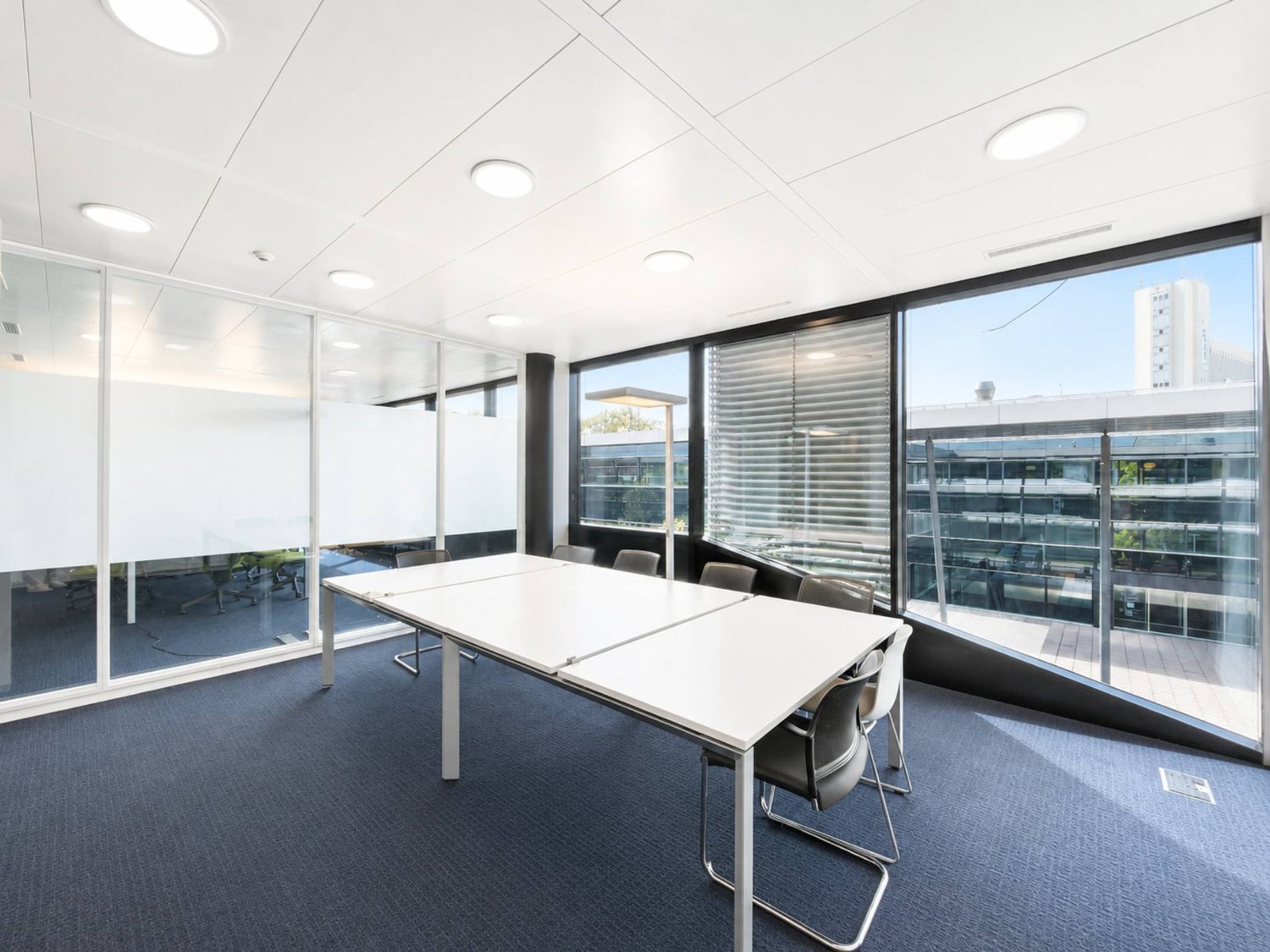 506m² office, photo 5 of 7