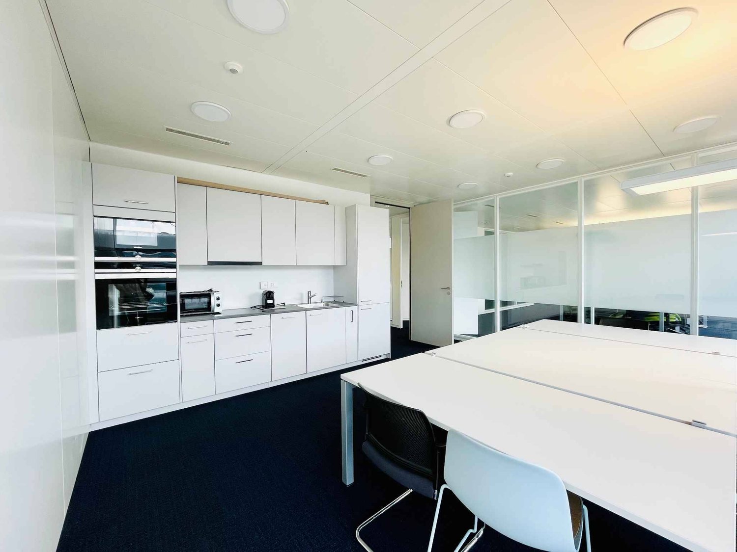 506m² office, photo 3 of 7
