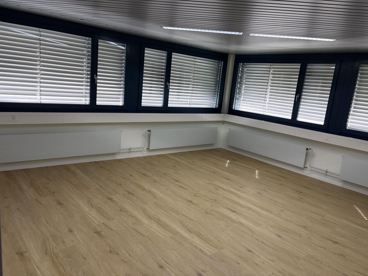 40m² office, photo 1 of 6
