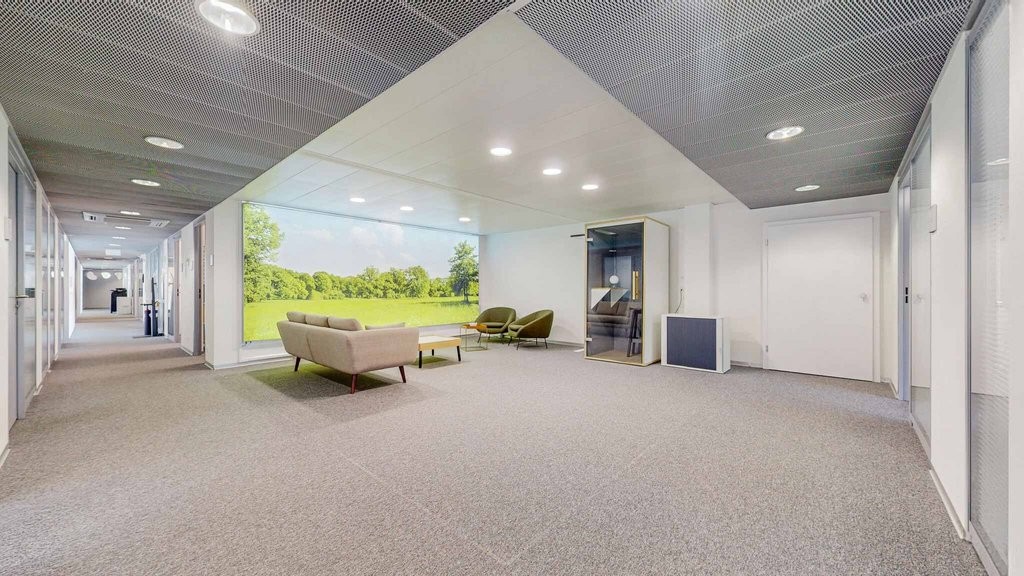 870m² office, photo 4 of 8