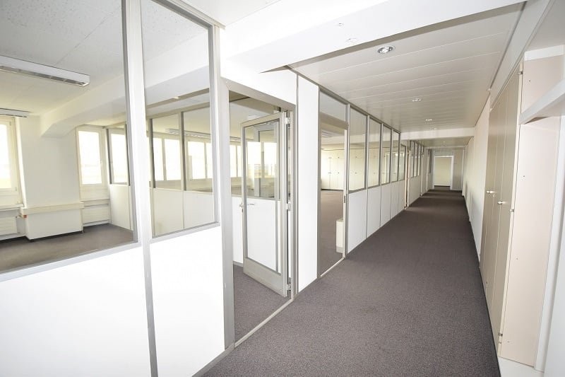 1600m² office