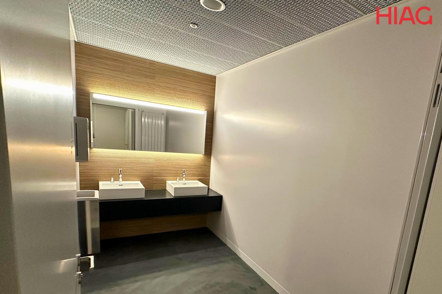 230m² office, photo 5 of 6