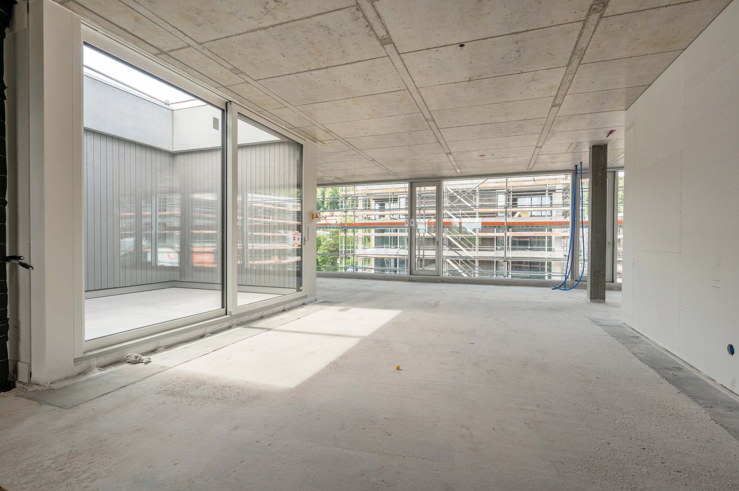 371m² office, photo 4 of 9