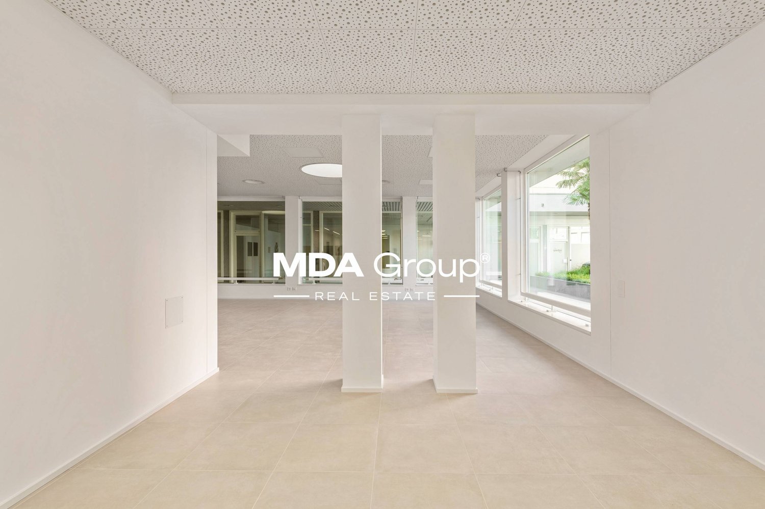 205m² shop, photo 8 of 10