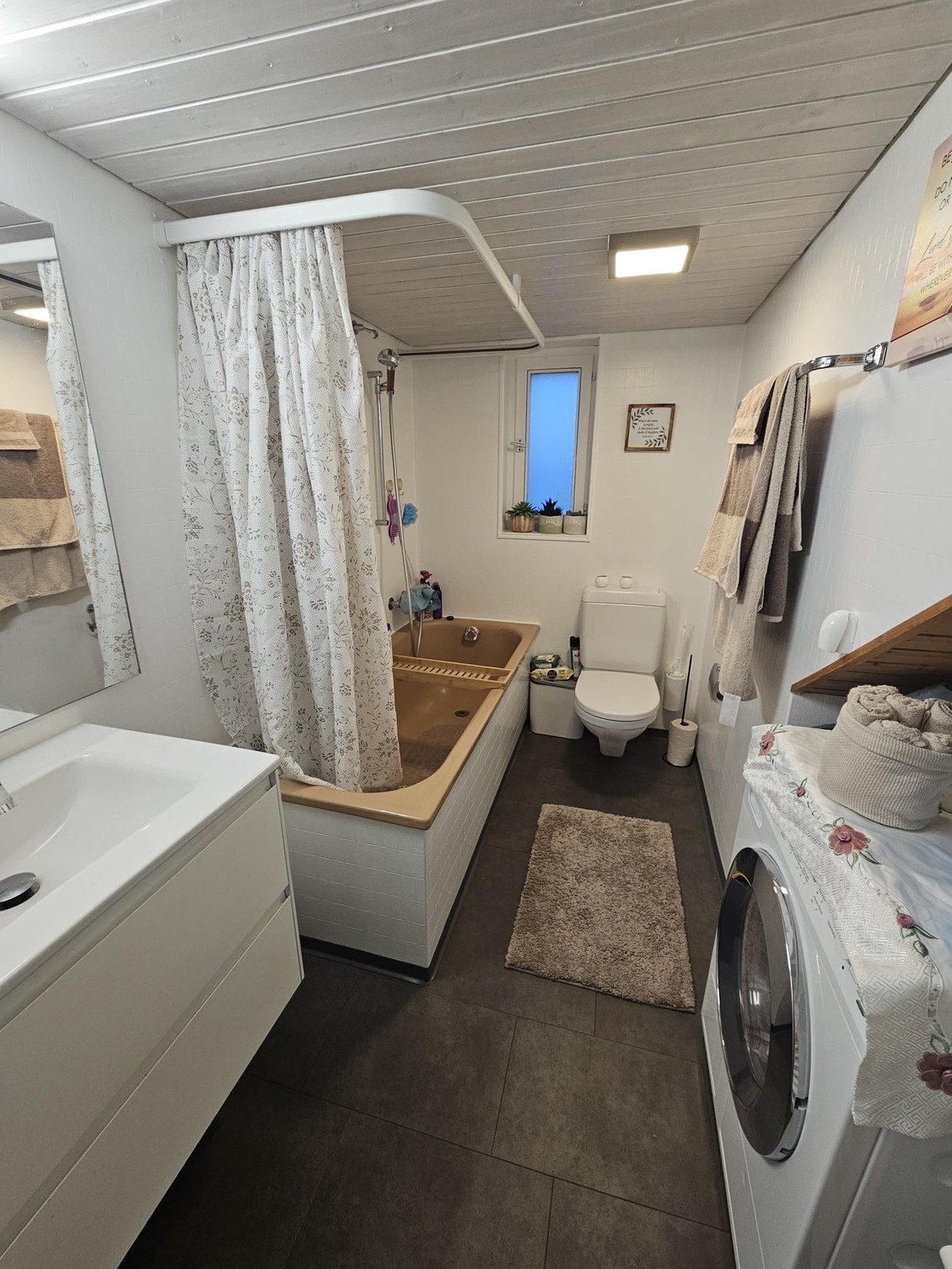 3 pièces appartement au dernier étage