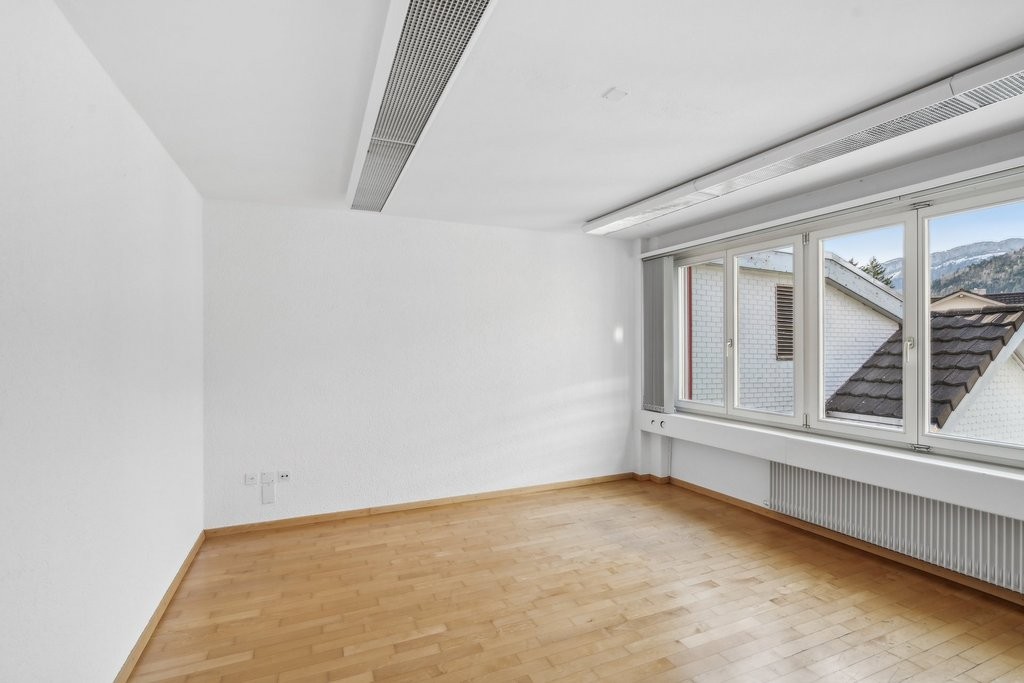 111m² office, photo 8 of 9