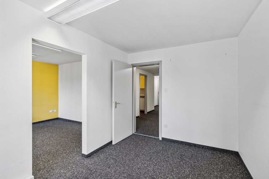 111m² office, photo 7 of 9
