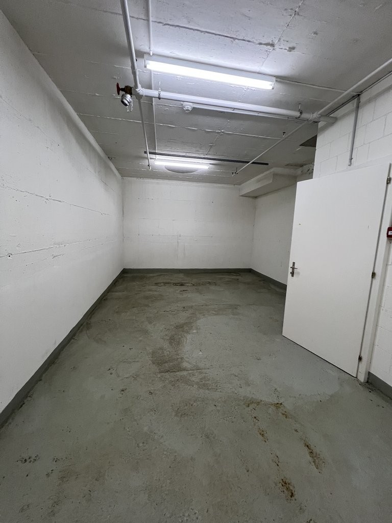 36m² locale di deposito