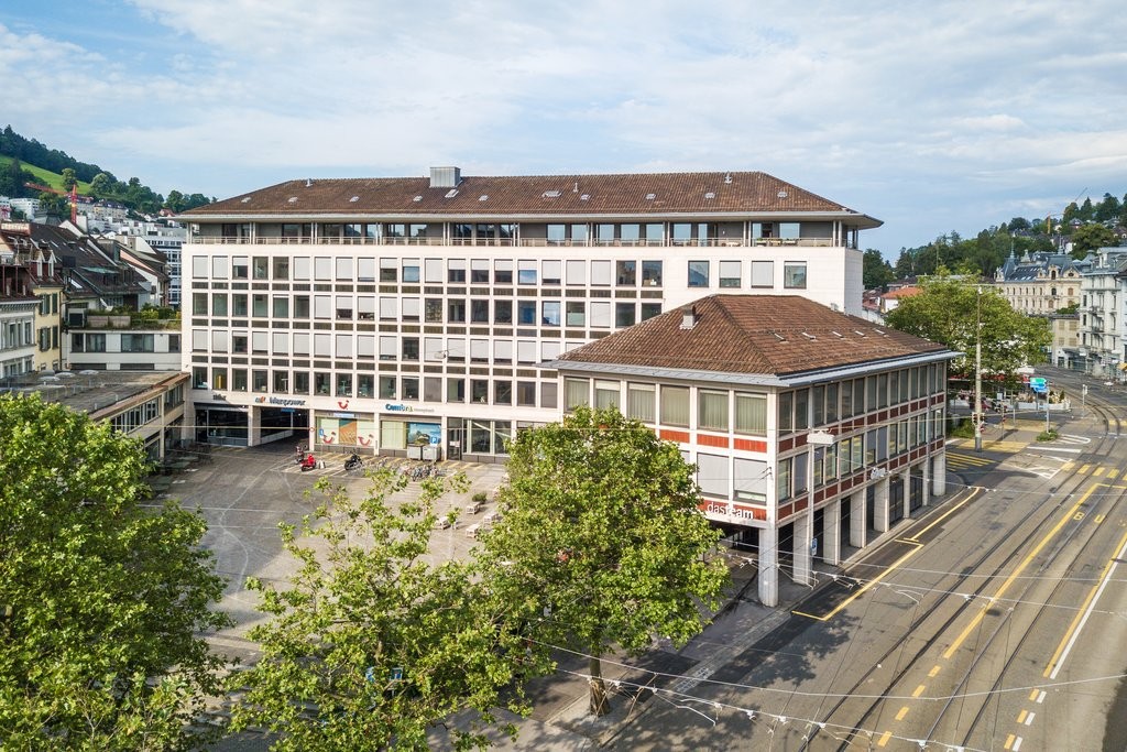 67m² office, photo 1 of 8