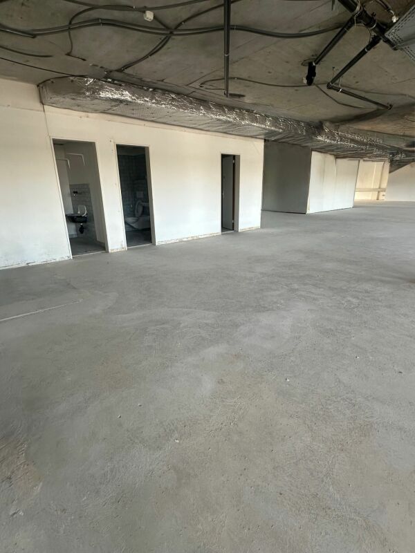 420m² office, photo 5 of 6