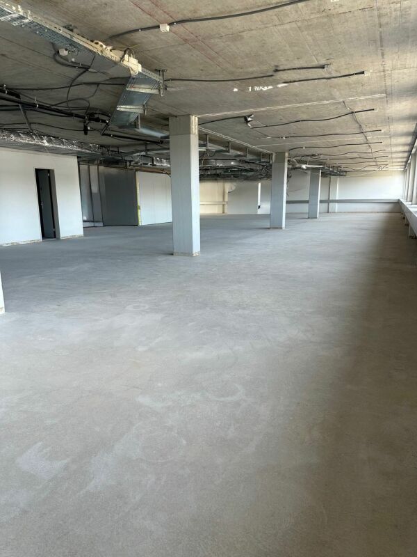 420m² office, photo 2 of 6