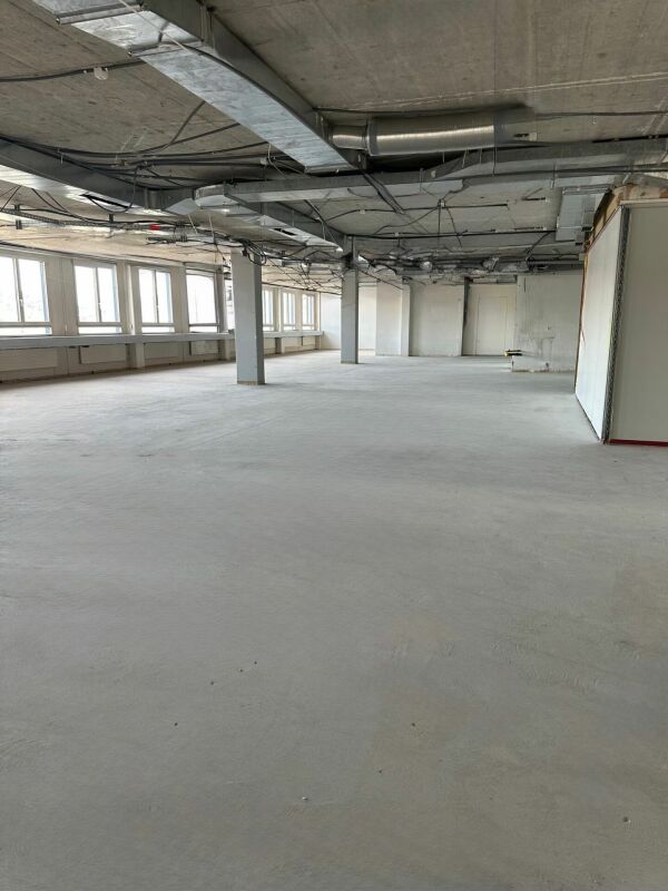 420m² office, photo 3 of 6