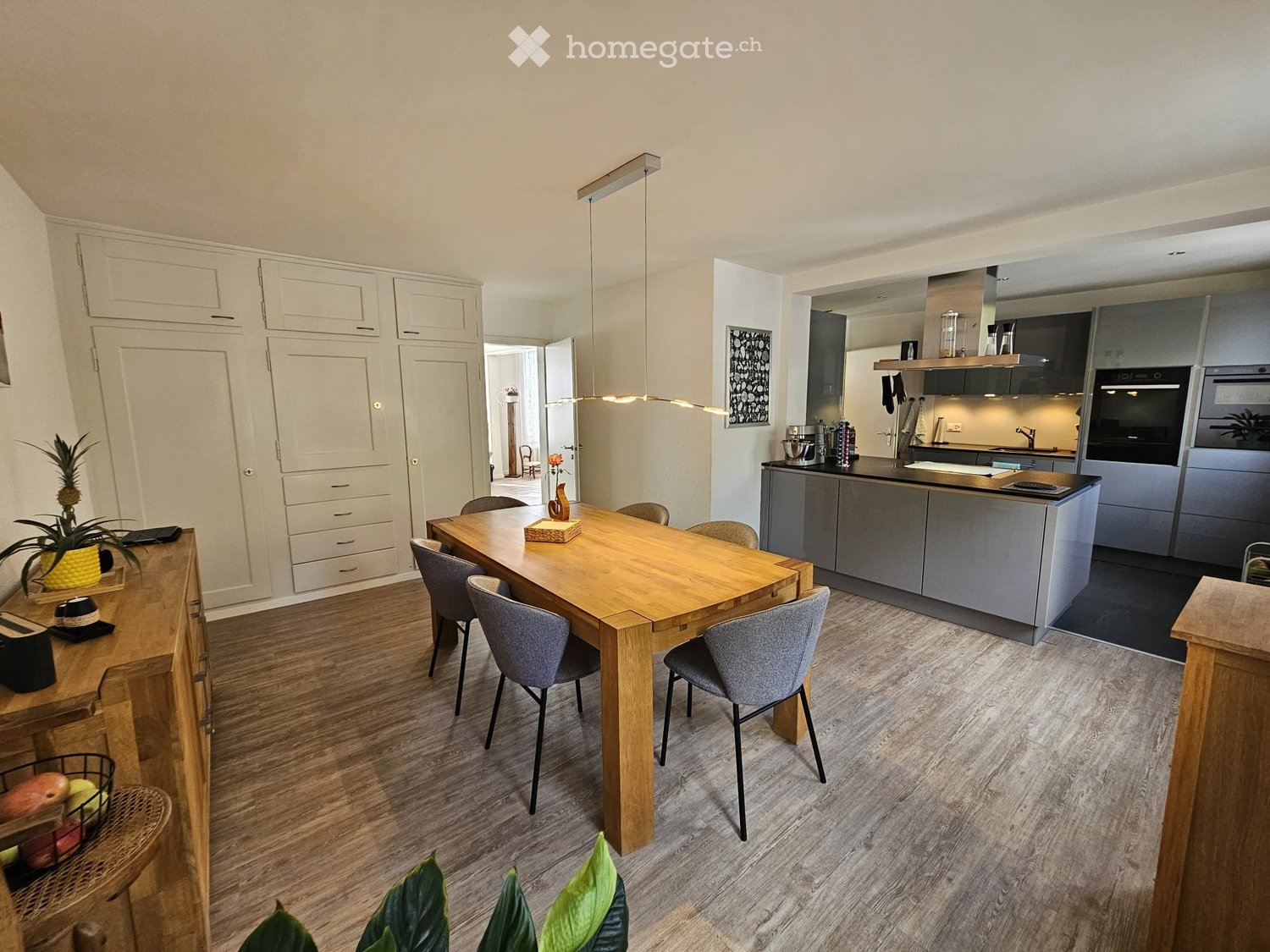 6 rooms apartment, photo 1 of 5