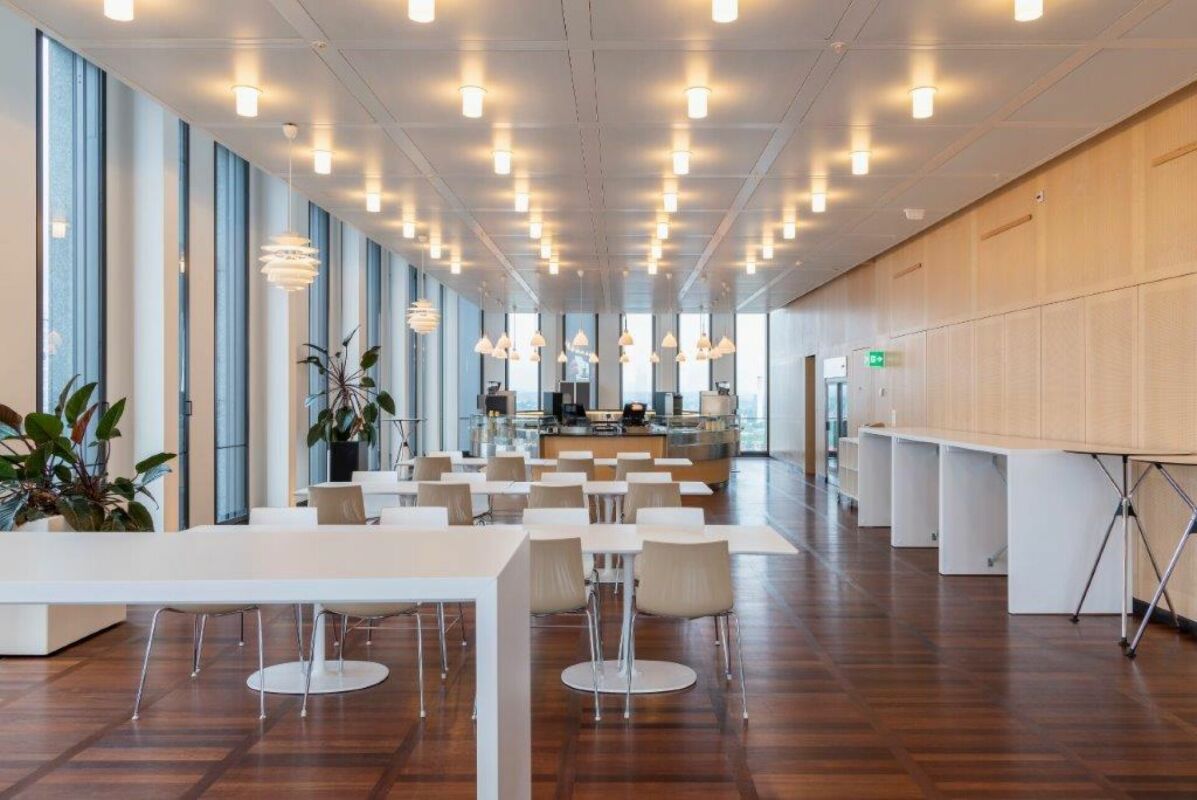 2500m² office, photo 7 of 10