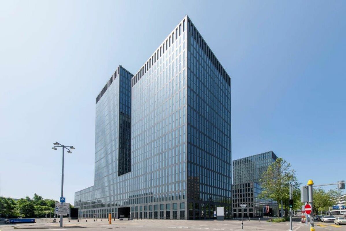 2500m² office, photo 2 of 10