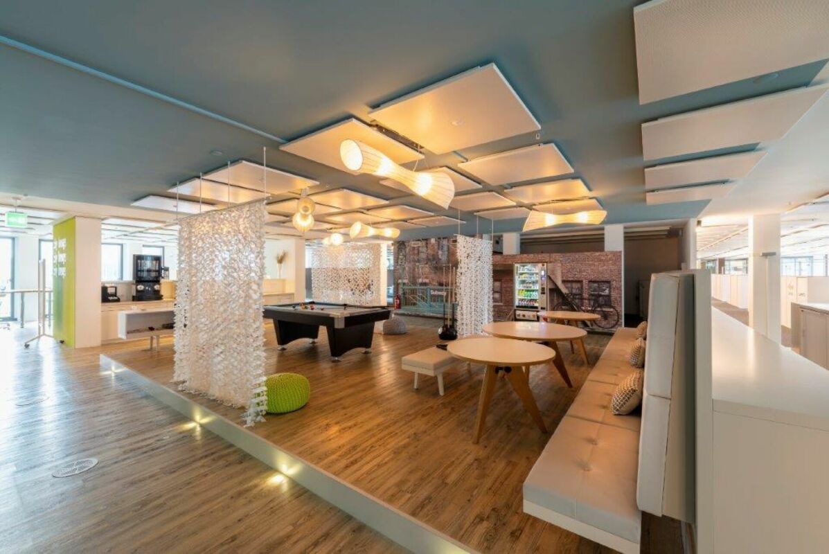 2500m² office, photo 10 of 10
