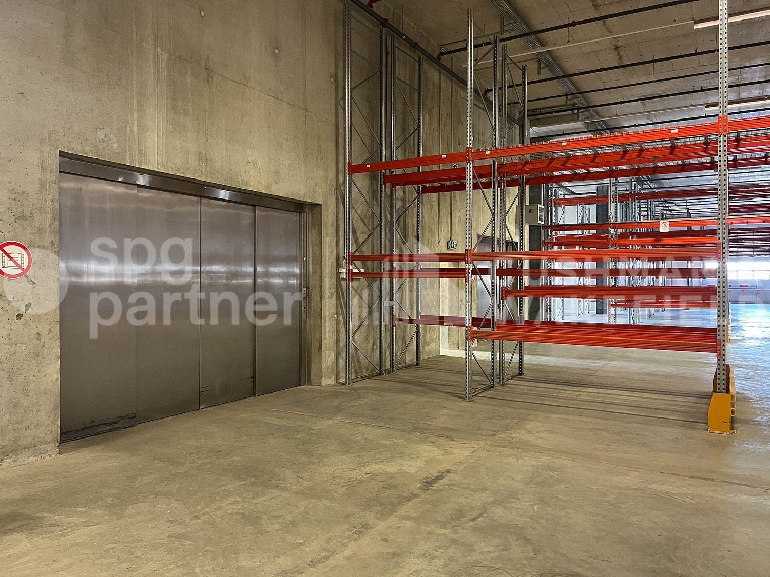1500m² storage room, photo 8 of 10