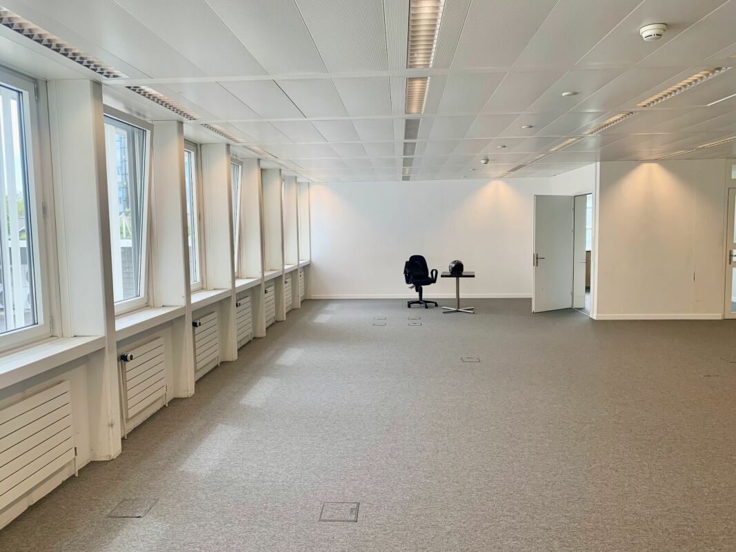 185m² commercial