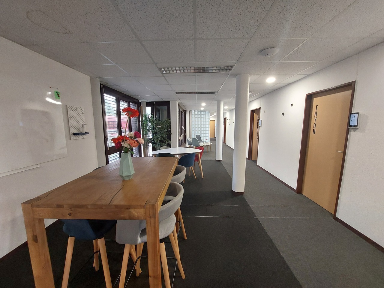 42m² office, photo 3 of 9