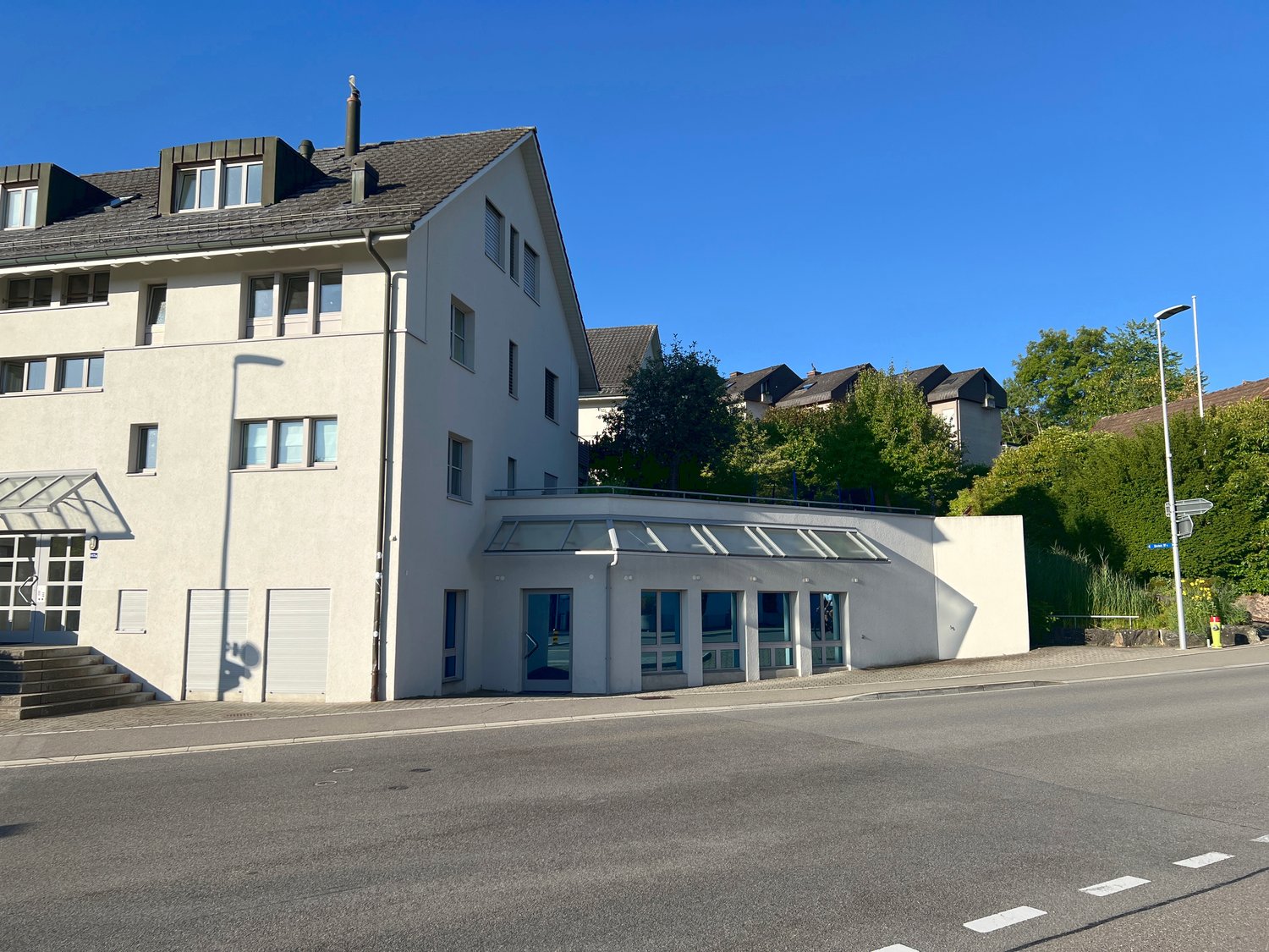 70m² commercial, photo 1 of 8
