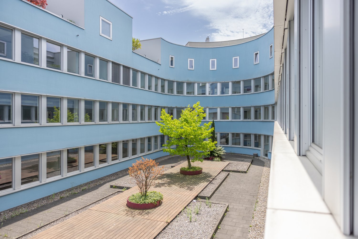 380m² office, photo 2 of 10