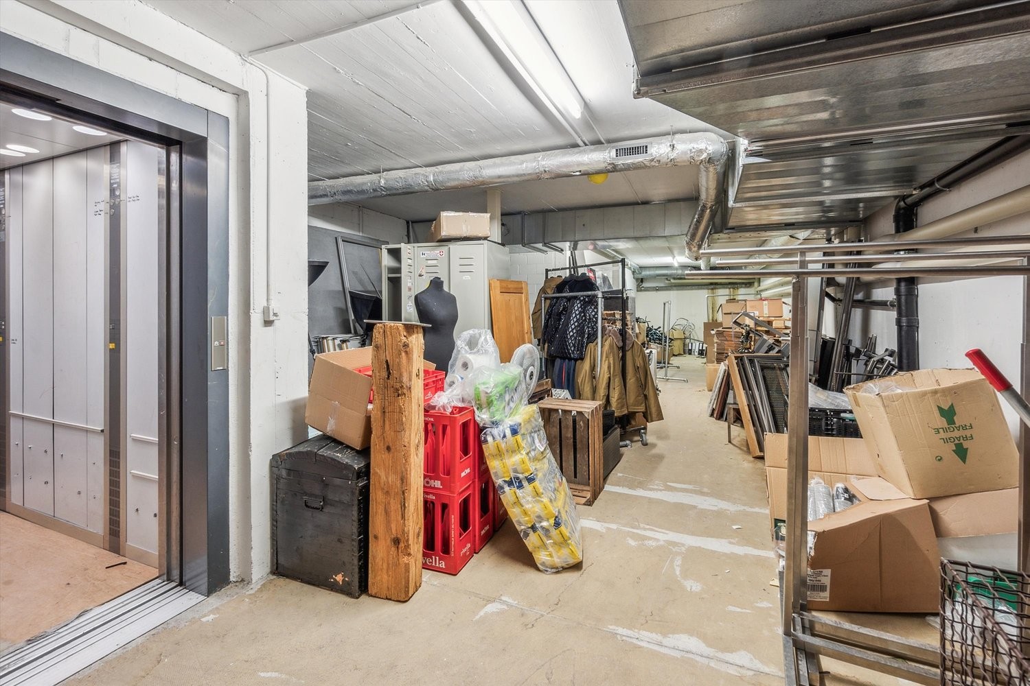 130m² shop, photo 10 of 10