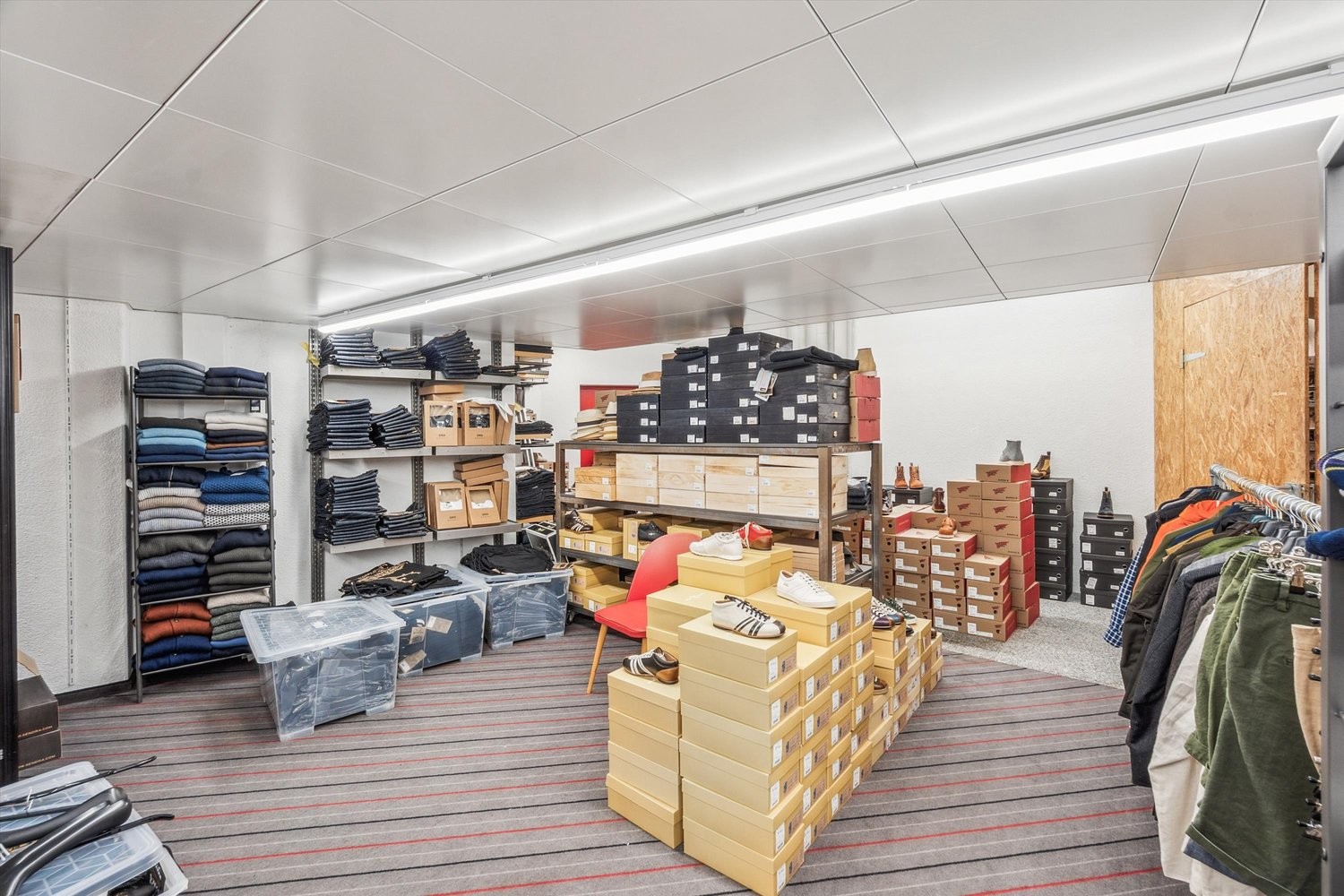 130m² shop, photo 9 of 10