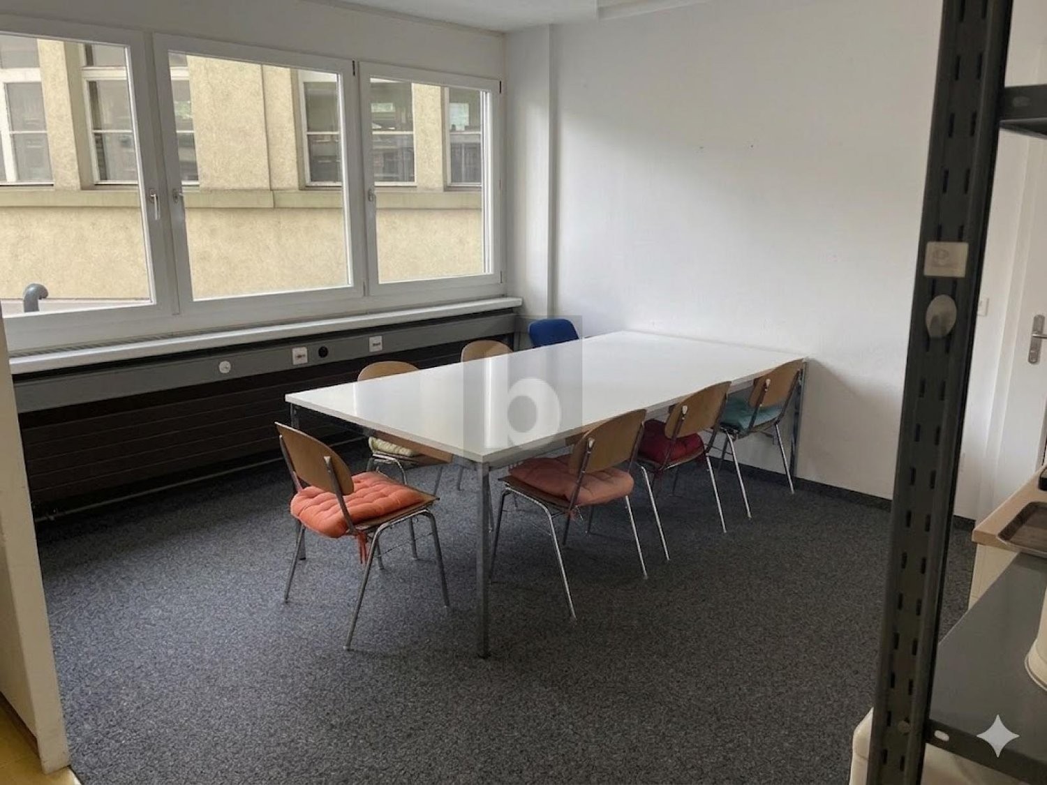 430m² office, photo 3 of 4