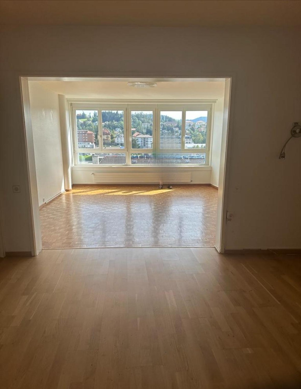 5 rooms apartment
