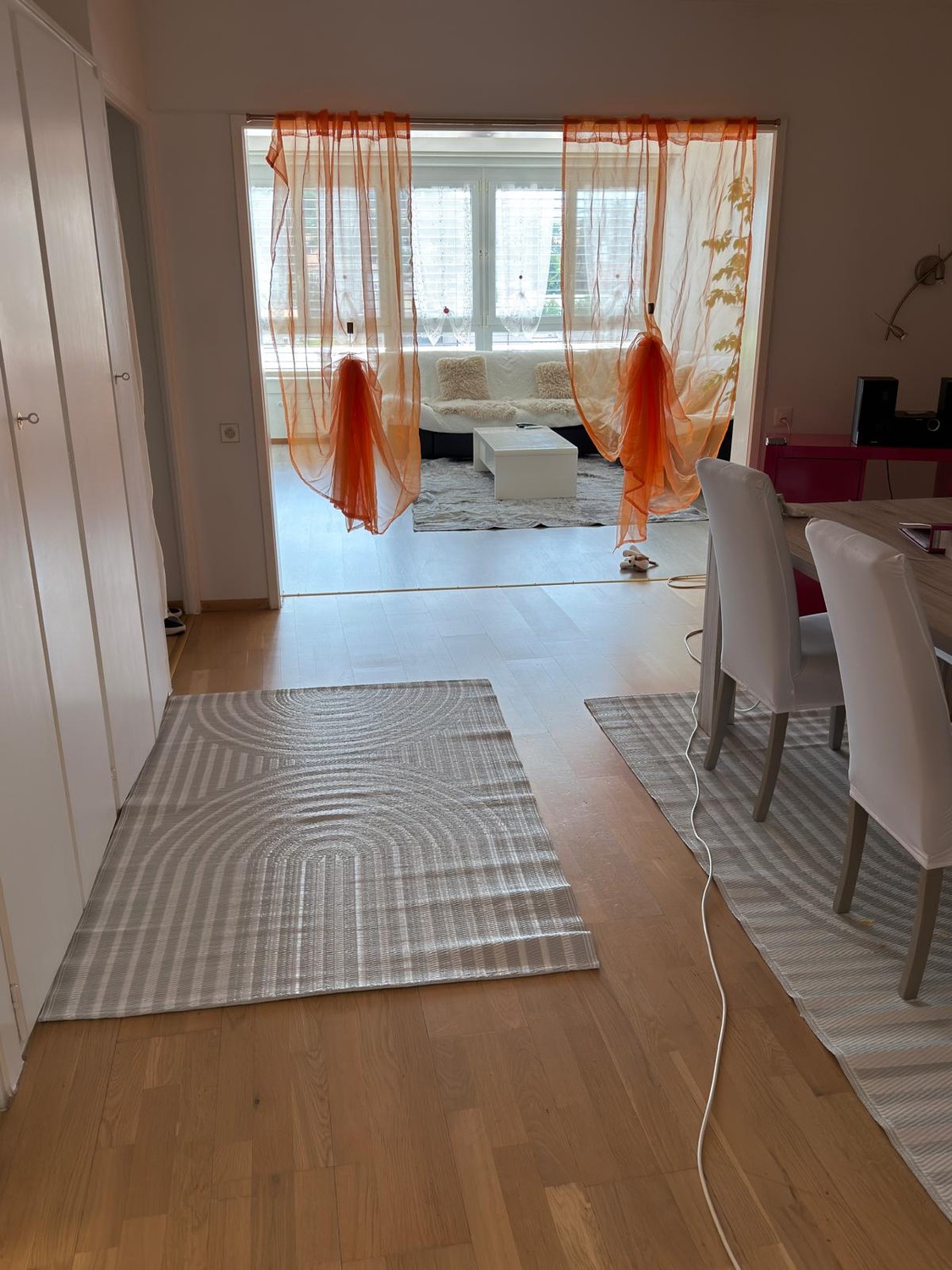 5 rooms apartment
