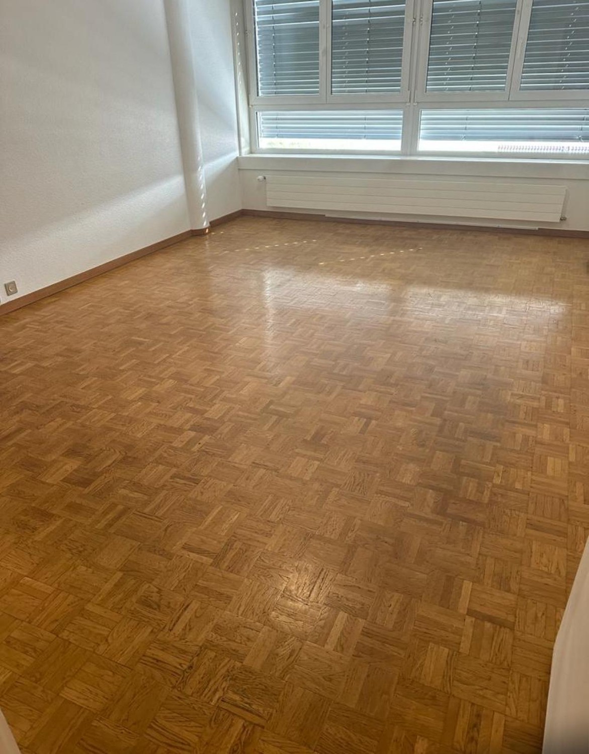 5 rooms apartment