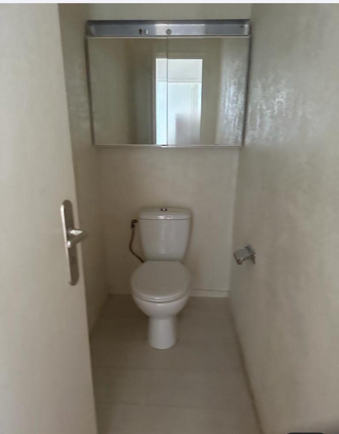 5 rooms apartment