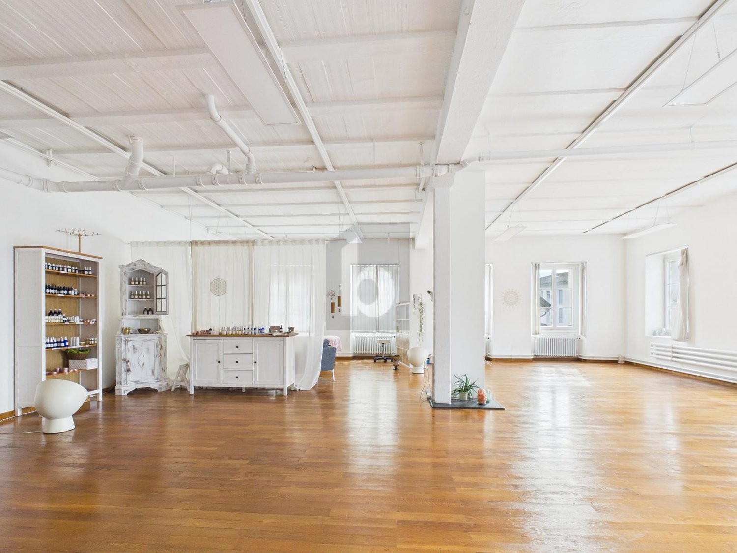 170m² office