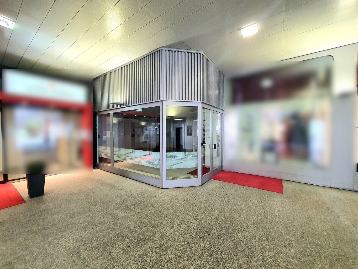 140m² de commerce