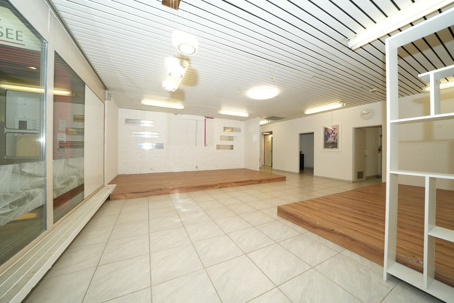 140m² de commerce