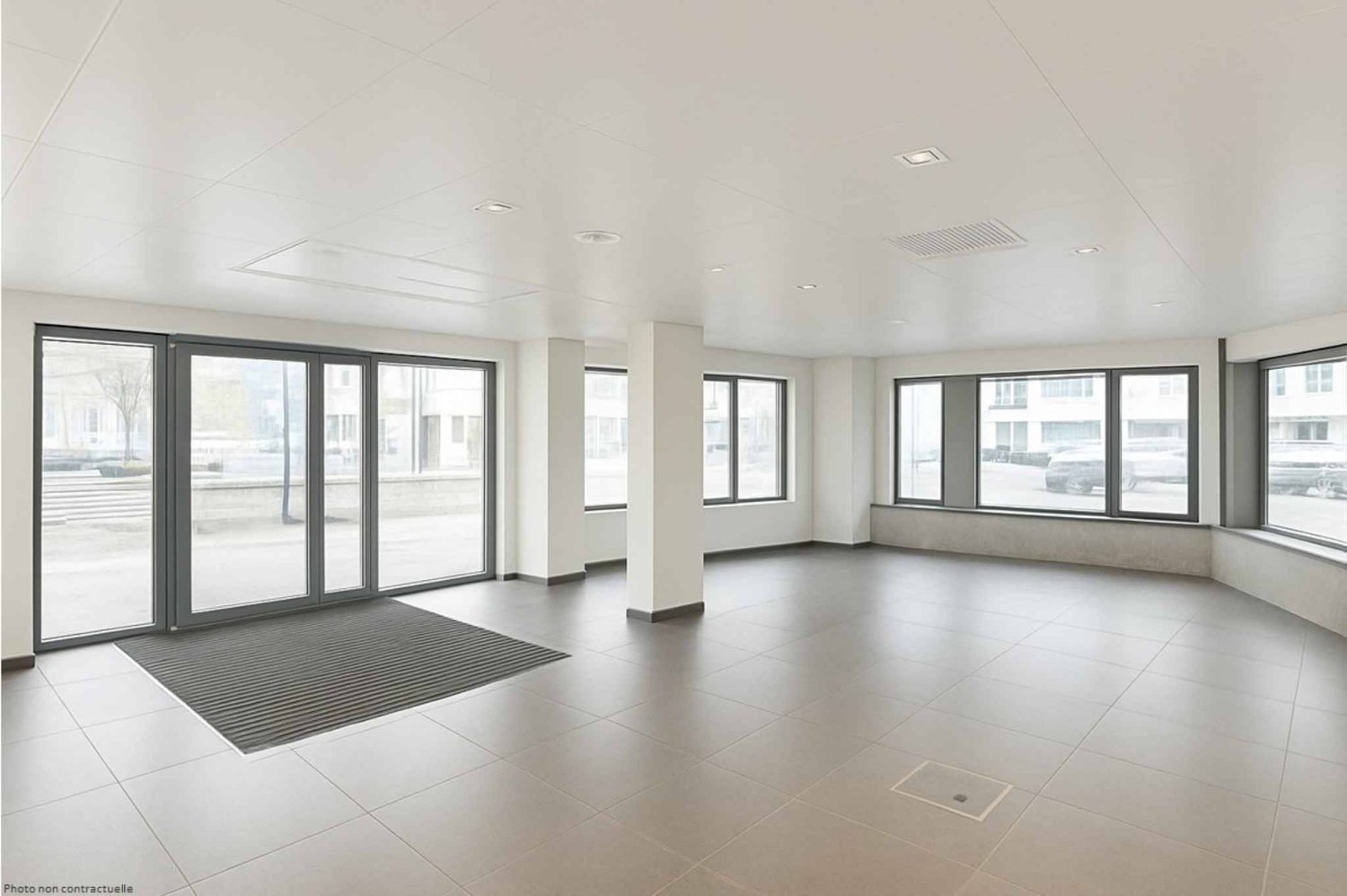 275m² arcade