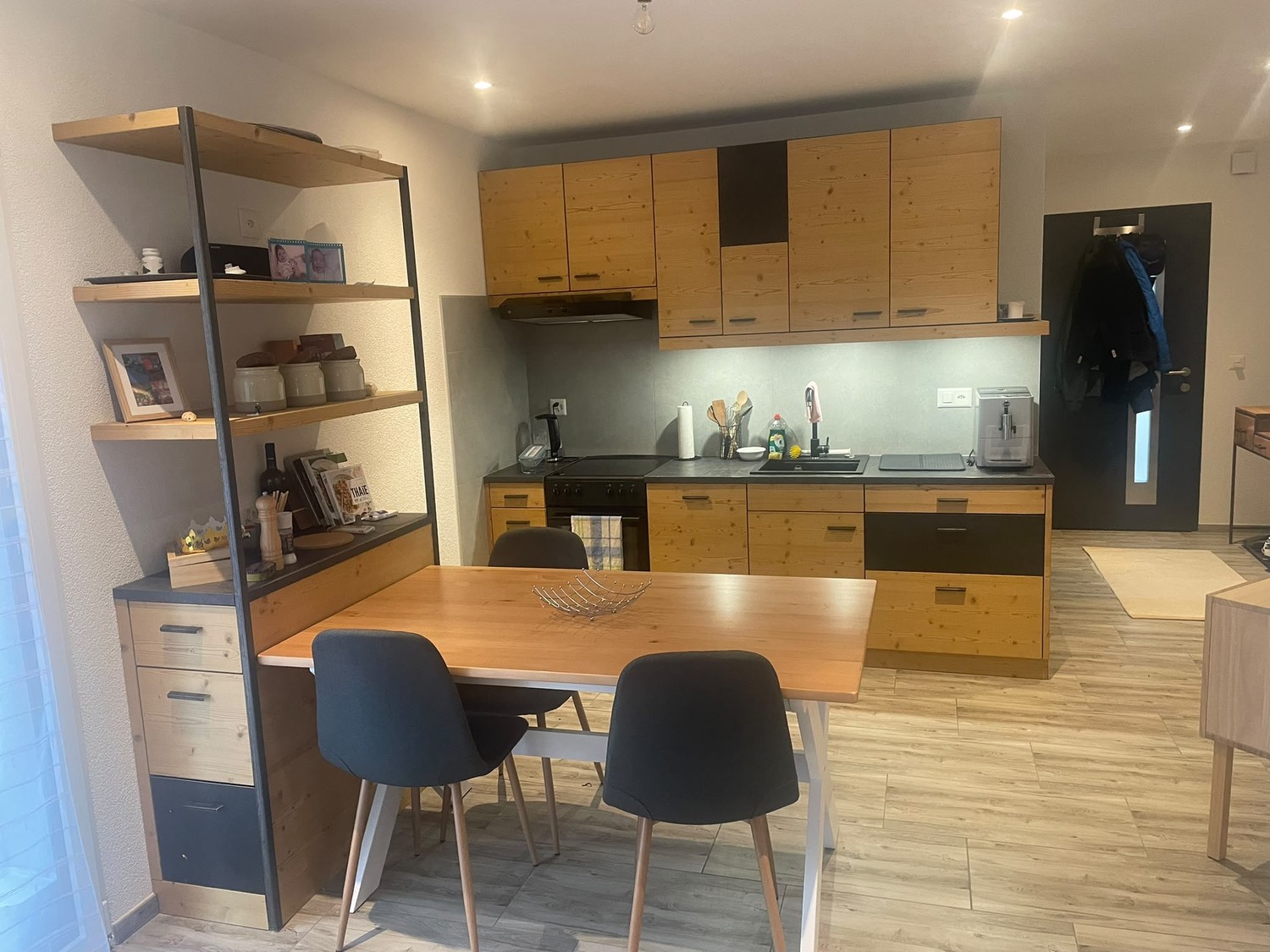 Appartamento di 3 ½ locali, foto 2 di 7