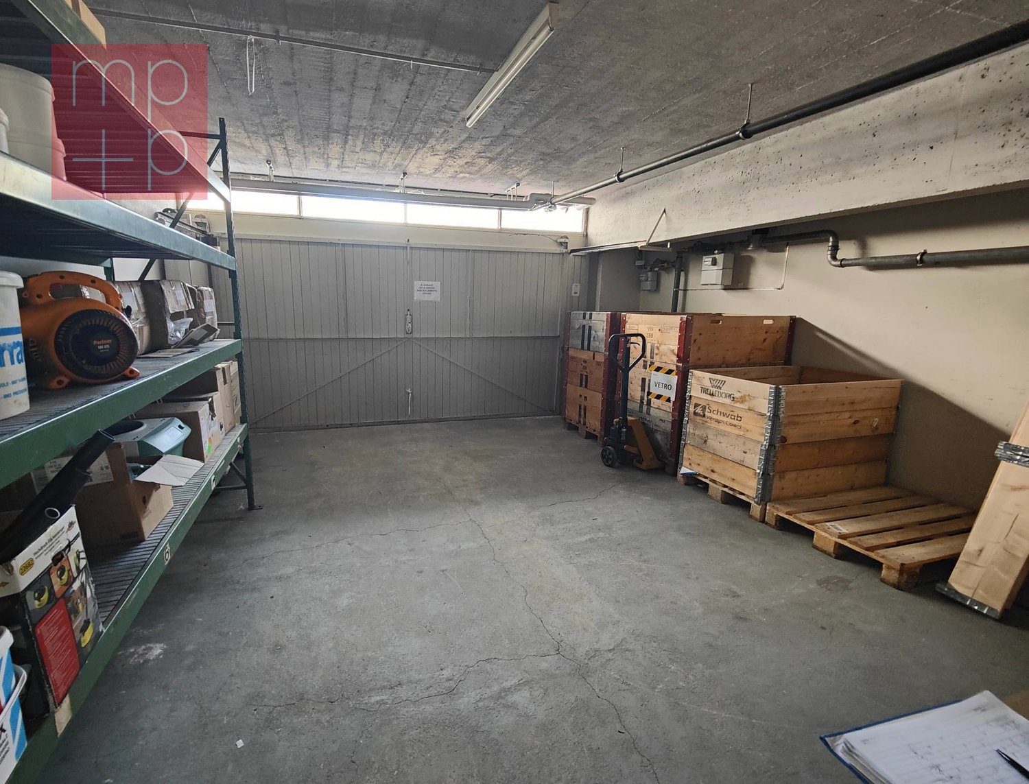 1324m² shop, photo 8 of 8
