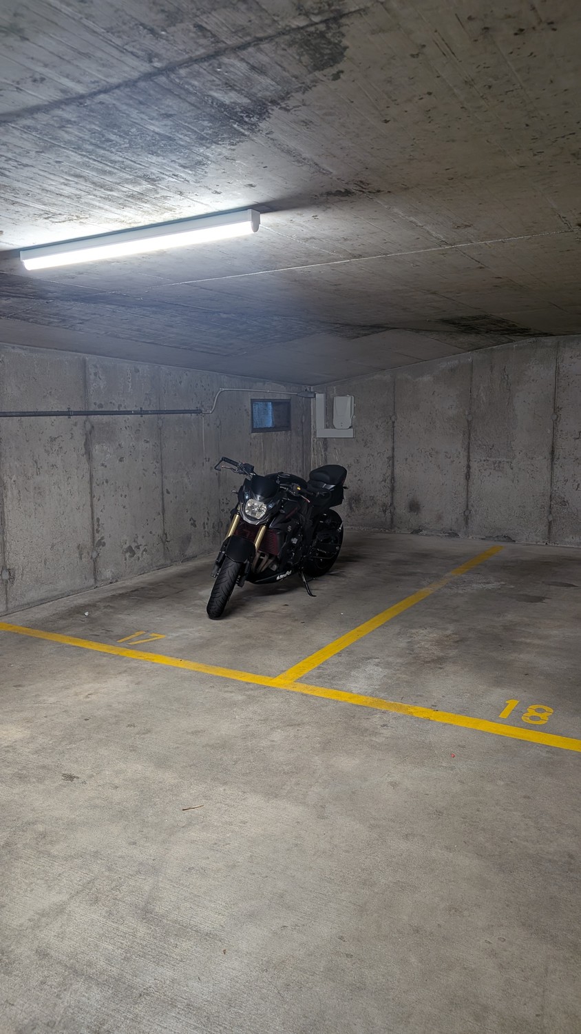Underground slot, photo 1 of 2