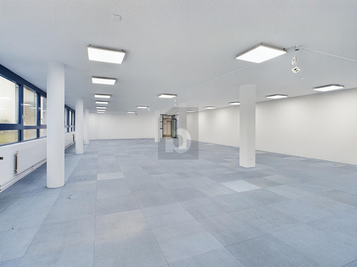 200m² office, photo 4 of 4