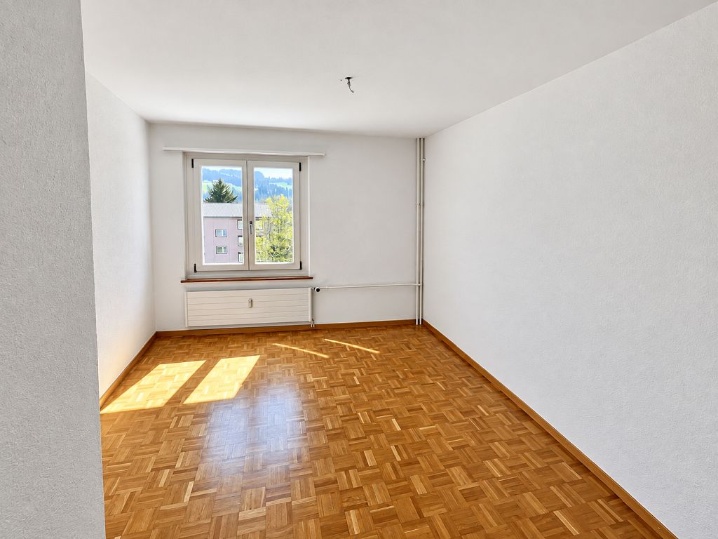 4 rooms apartment, photo 5 of 10
