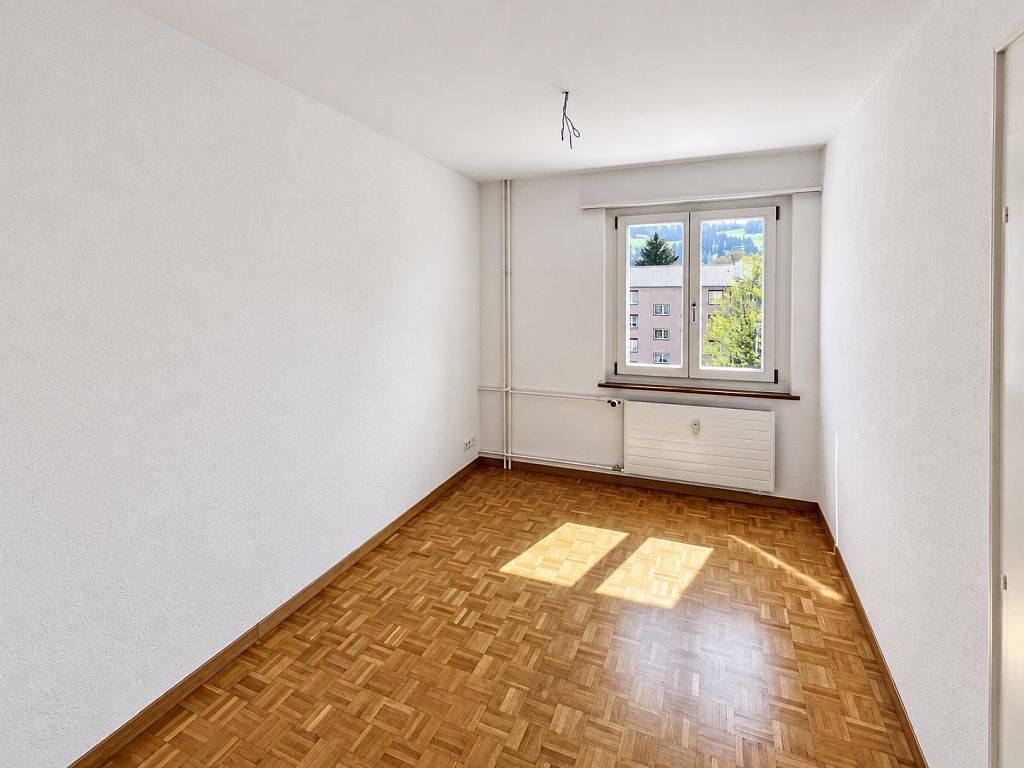 4 rooms apartment, photo 8 of 10